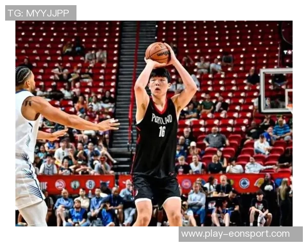 杨瀚森上半场未获出场机会罗威短暂登场仅10分钟表现如何